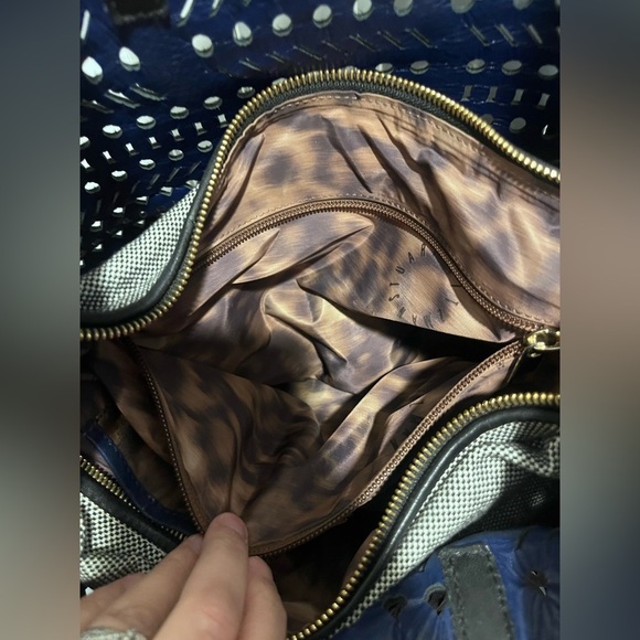Stuart Weitzman Unique Leather Bag with removable inner bag - Picture 4 of 10